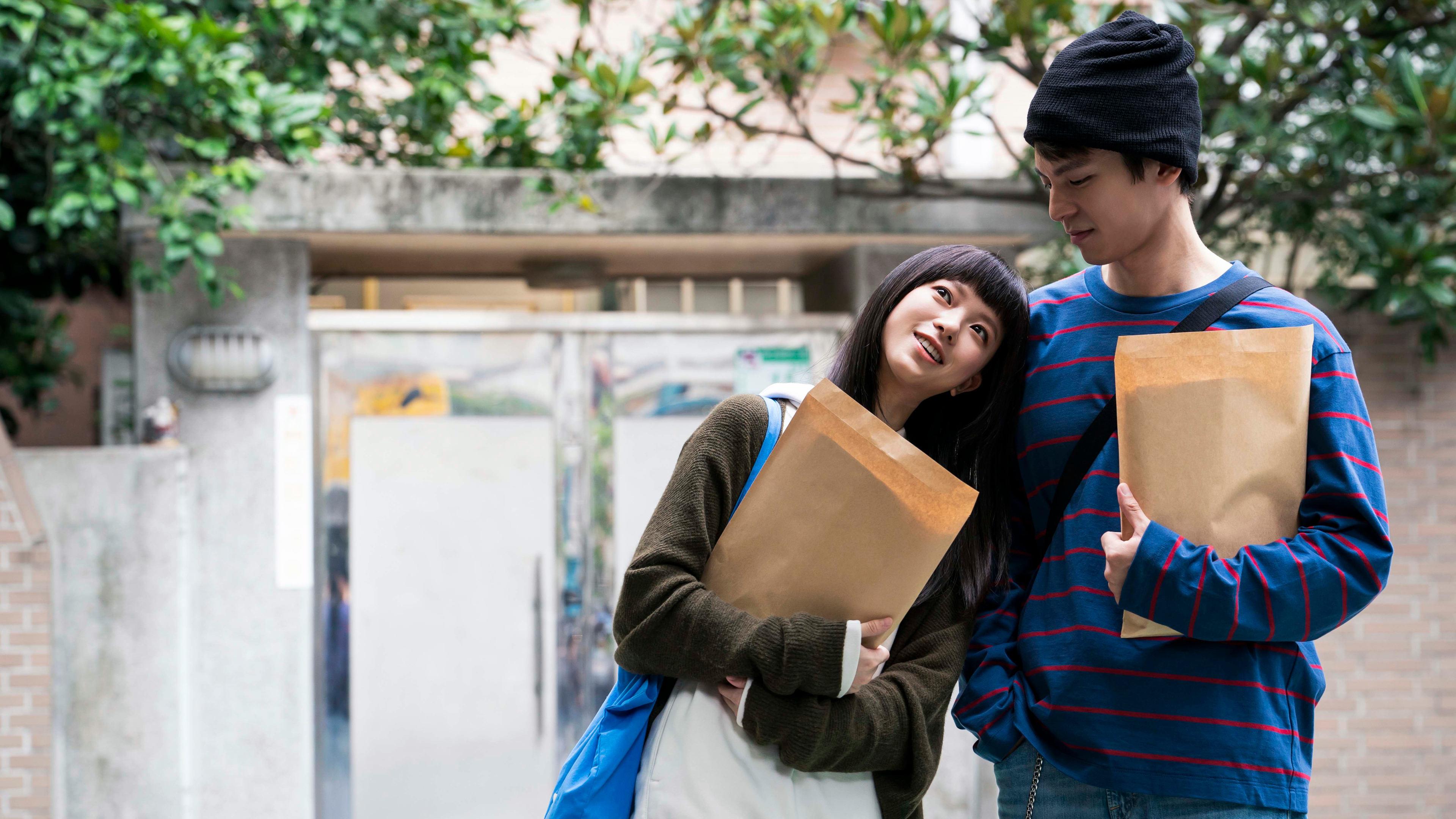 รักแน่นอก